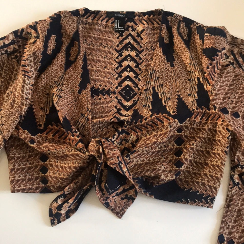 Tribal Design Crip Top with Flair Sleeves